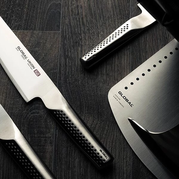 Global Ukon GU-04 18cm Santoku Knife 4 Global Ukon GU-04 18cm Santoku Knife - Image 2