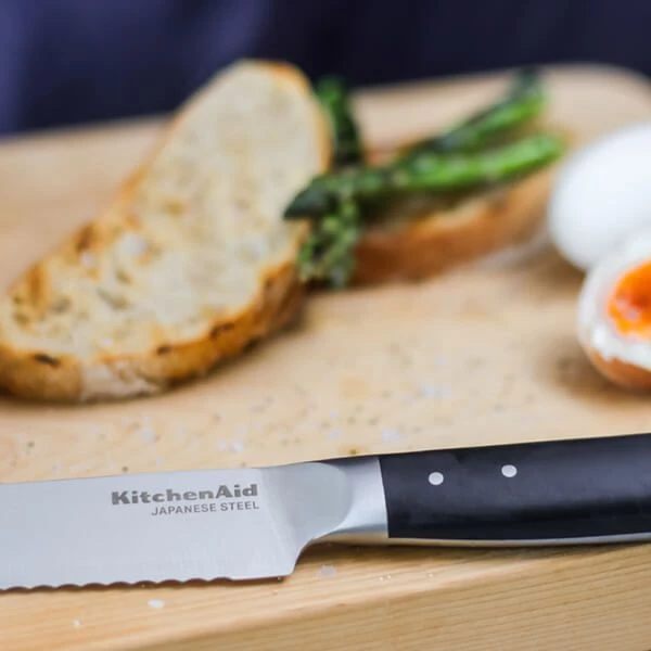 KitchenAid Gourmet 20cm Bread Knife 8 KitchenAid Gourmet 20cm Bread Knife - Image 6
